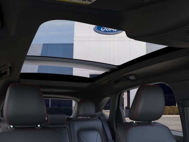 New 2025 Ford Escape ST-Line Elite w/ Premium Technology Package AWD/4WD image 22