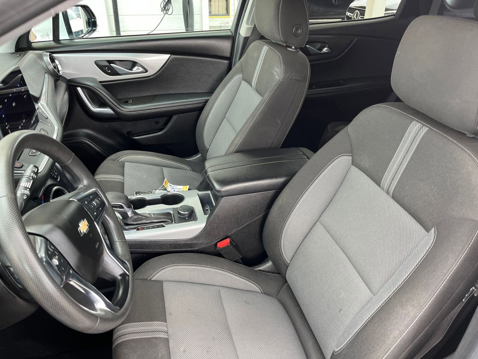 Used 2023 Chevrolet Blazer LT image 36