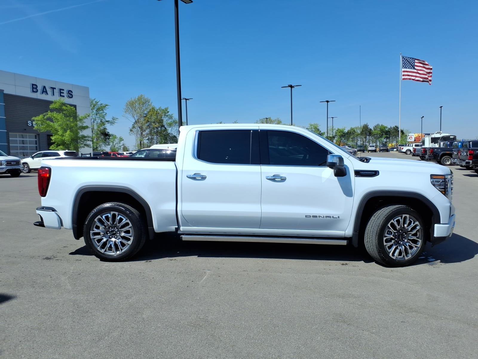 Used 2026 GMC Sierra 1500 Denali Ultimate image 2