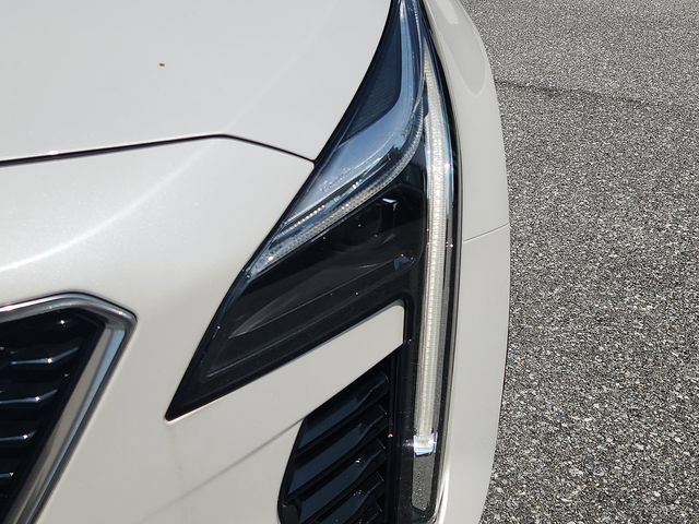 Certified 2023 Cadillac XT4 Sport AWD/4WD image 9
