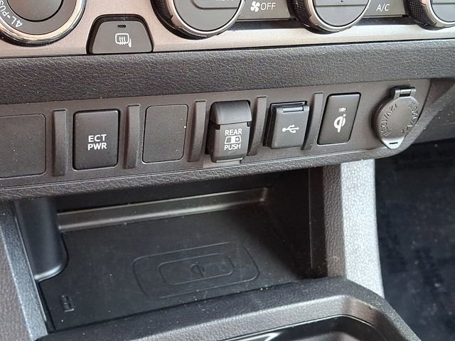 Certified 2023 Toyota Tacoma TRD Off-Road AWD/4WD image 23
