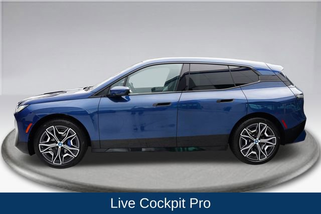 Used 2025 BMW iX xDrive50 image 18
