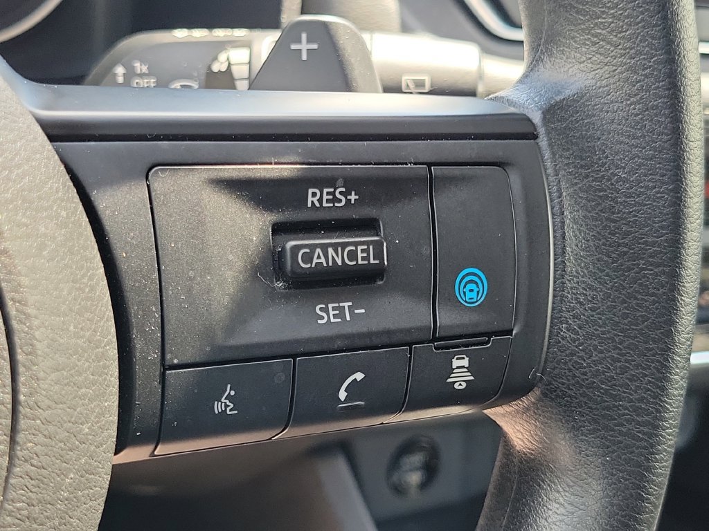 Certified 2024 Nissan Rogue SV AWD/4WD image 32