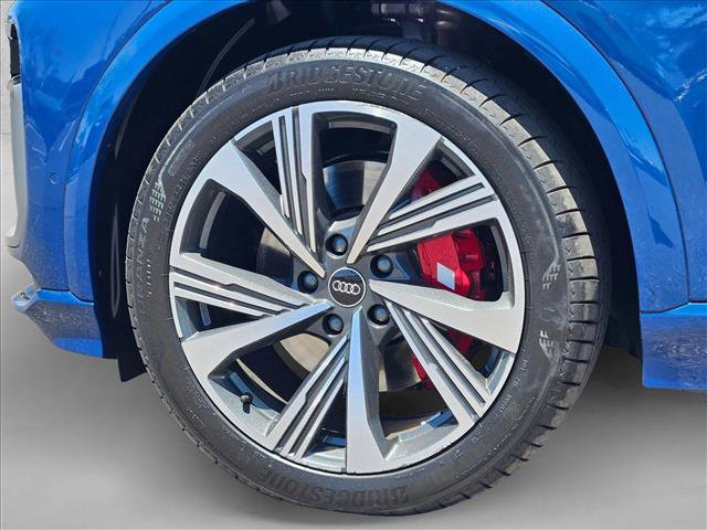 Certified 2025 Audi SQ6 e-tron Premium Plus w/ Premium Plus AWD/4WD image 28