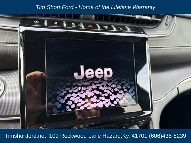 Used 2024 Jeep Grand Cherokee L Laredo AWD/4WD image 14