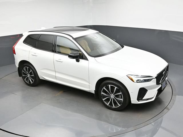 Used 2023 Volvo XC60 B6 Ultimate w/ Protection Package Premier AWD/4WD image 45