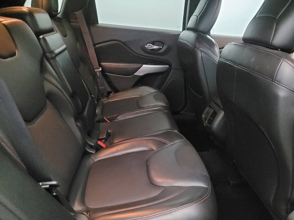 Used 2018 Jeep Cherokee Trailhawk w/ Comfort/Convenience Group image 19