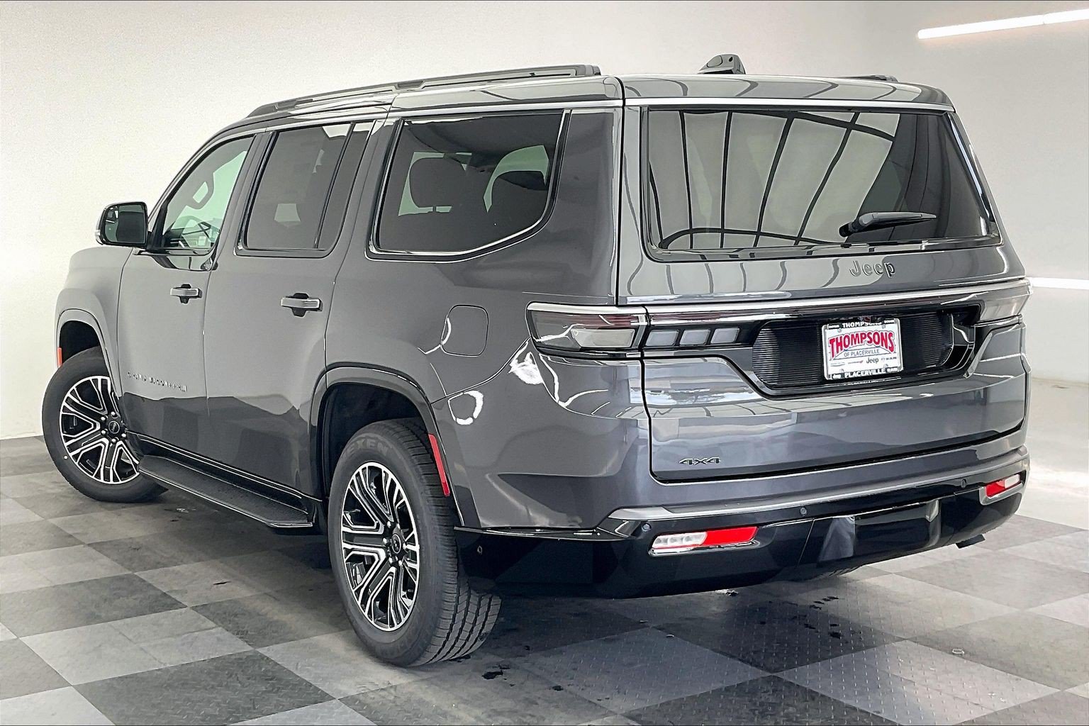 New 2026 Jeep Grand Wagoneer 4WD w/ Premium Group I image 2
