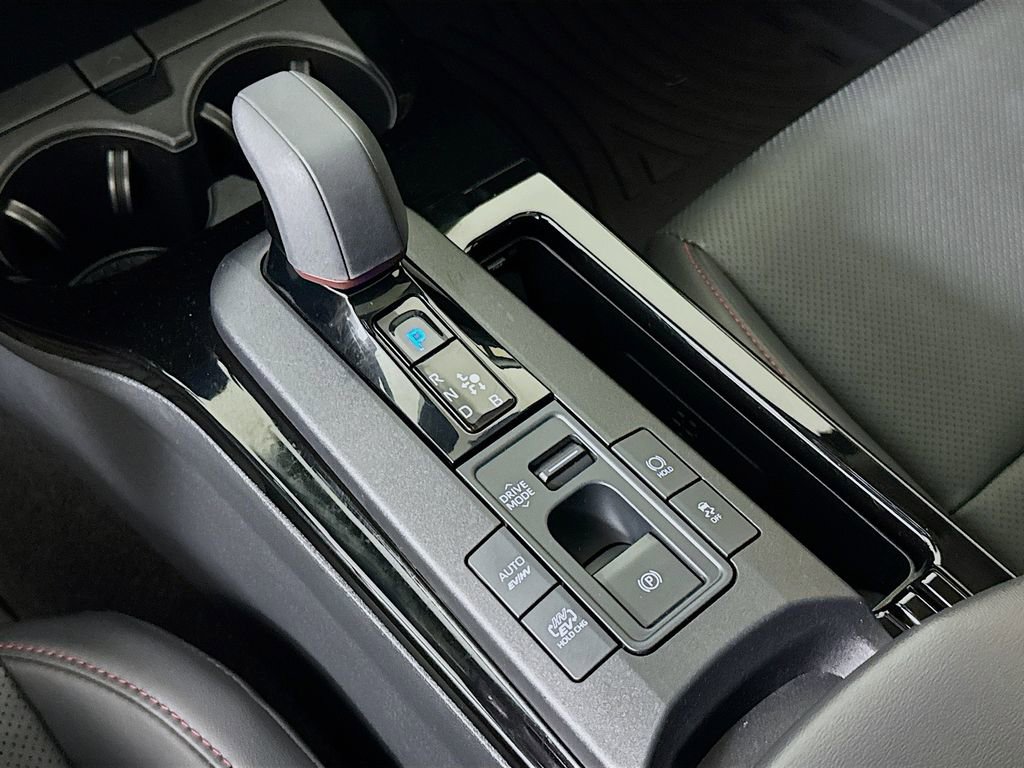 Used 2024 Toyota Prius Prime Premium FWD image 19