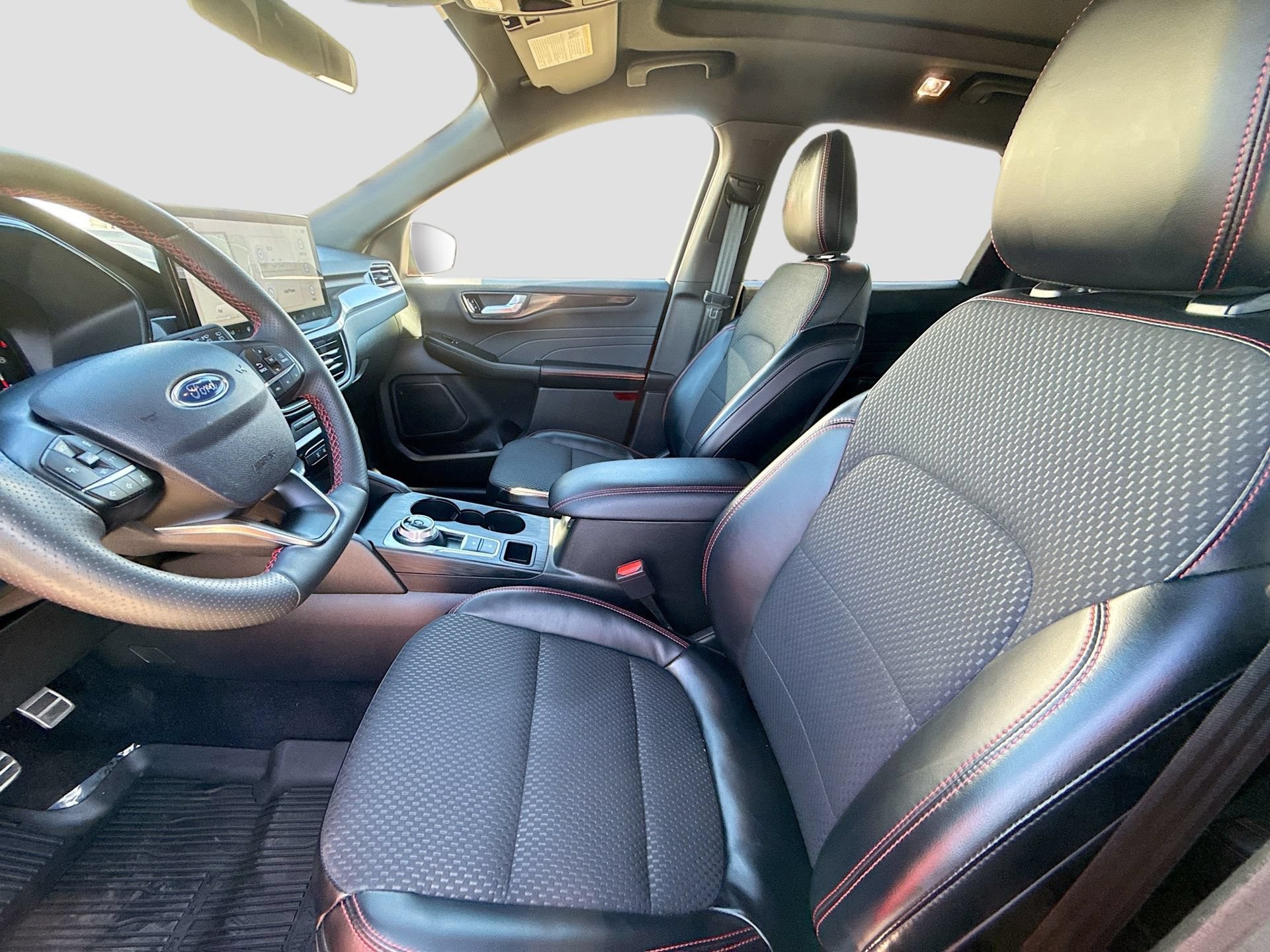 Used 2023 Ford Escape ST-Line w/ Tech Pack #1 AWD/4WD image 24