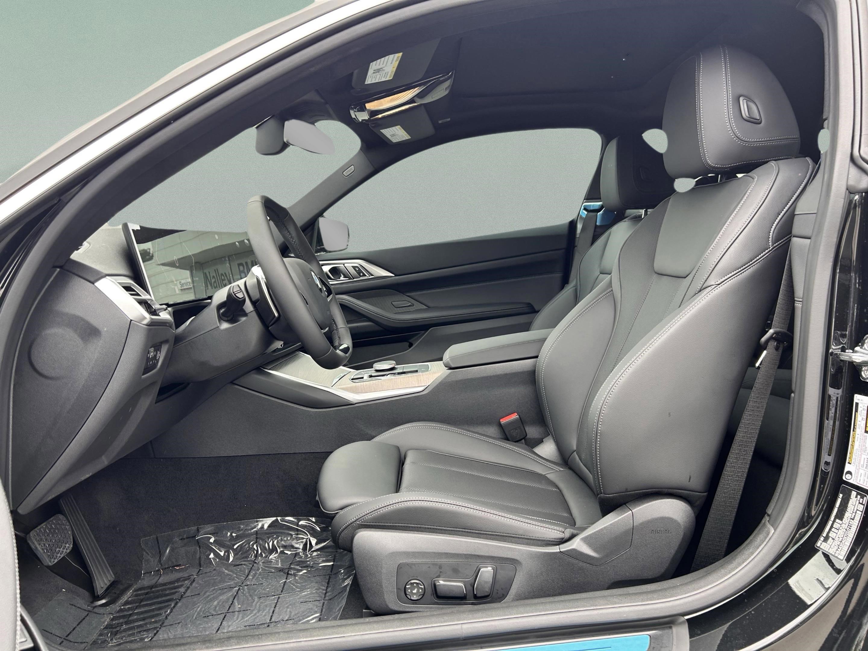 Used 2026 BMW 430i Coupe w/ Premium Package image 23