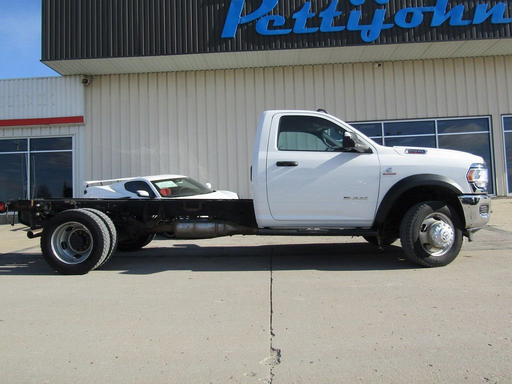 Used 2022 RAM 5500 Tradesman image 2