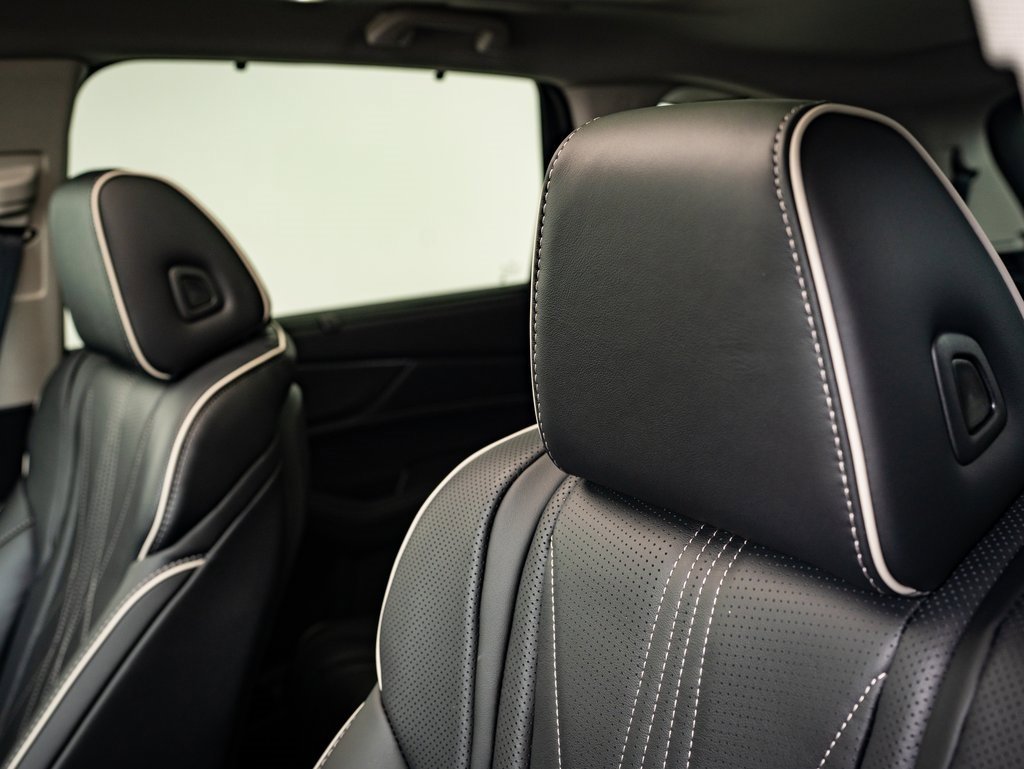 Certified 2025 Acura MDX SH-AWD w/ Advance Package image 21