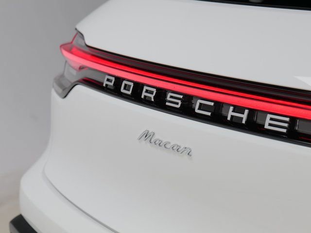 New 2025 Porsche Macan image 26
