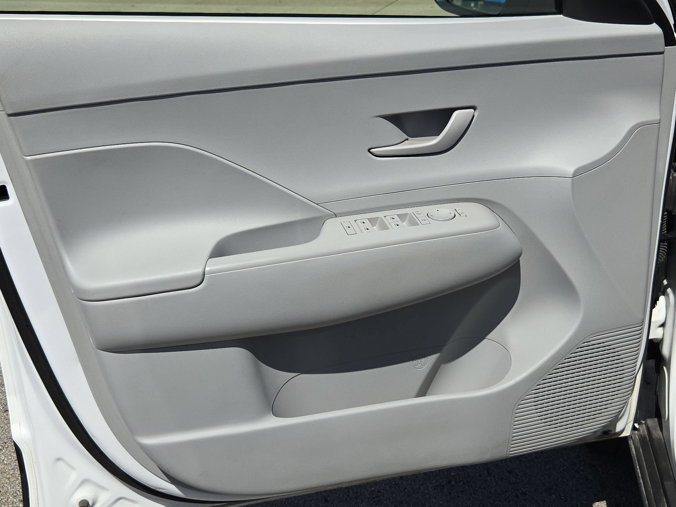Used 2024 Hyundai Kona SEL AWD/4WD image 10