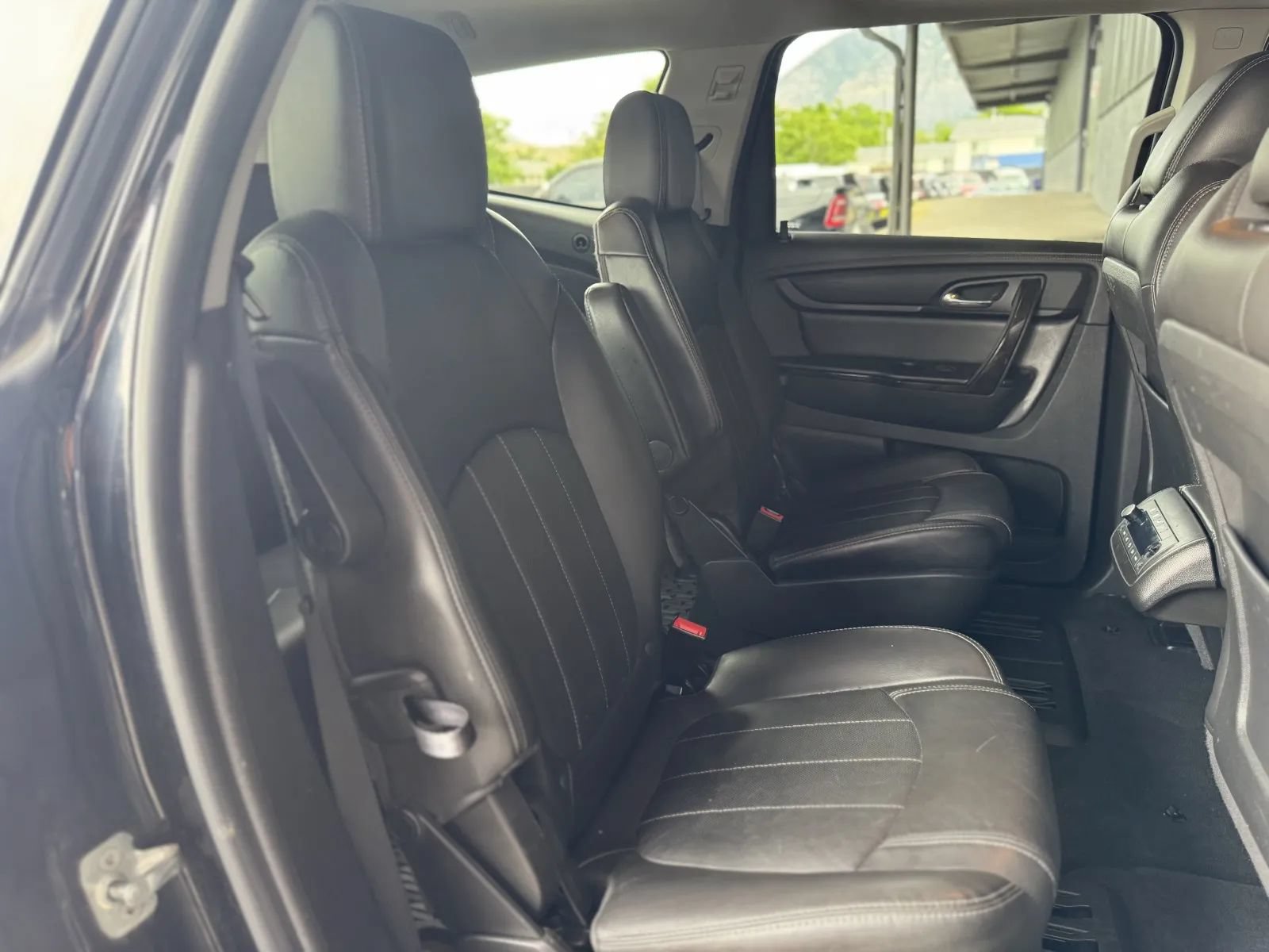 Used 2017 Chevrolet Traverse Premier w/ LPO, 'HIT The Road' Package AWD/4WD image 19