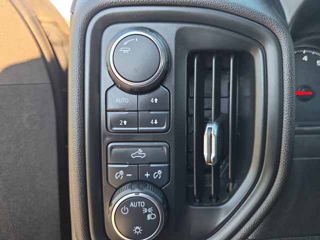 Certified 2021 Chevrolet Silverado 1500 Custom Trail Boss AWD/4WD image 26