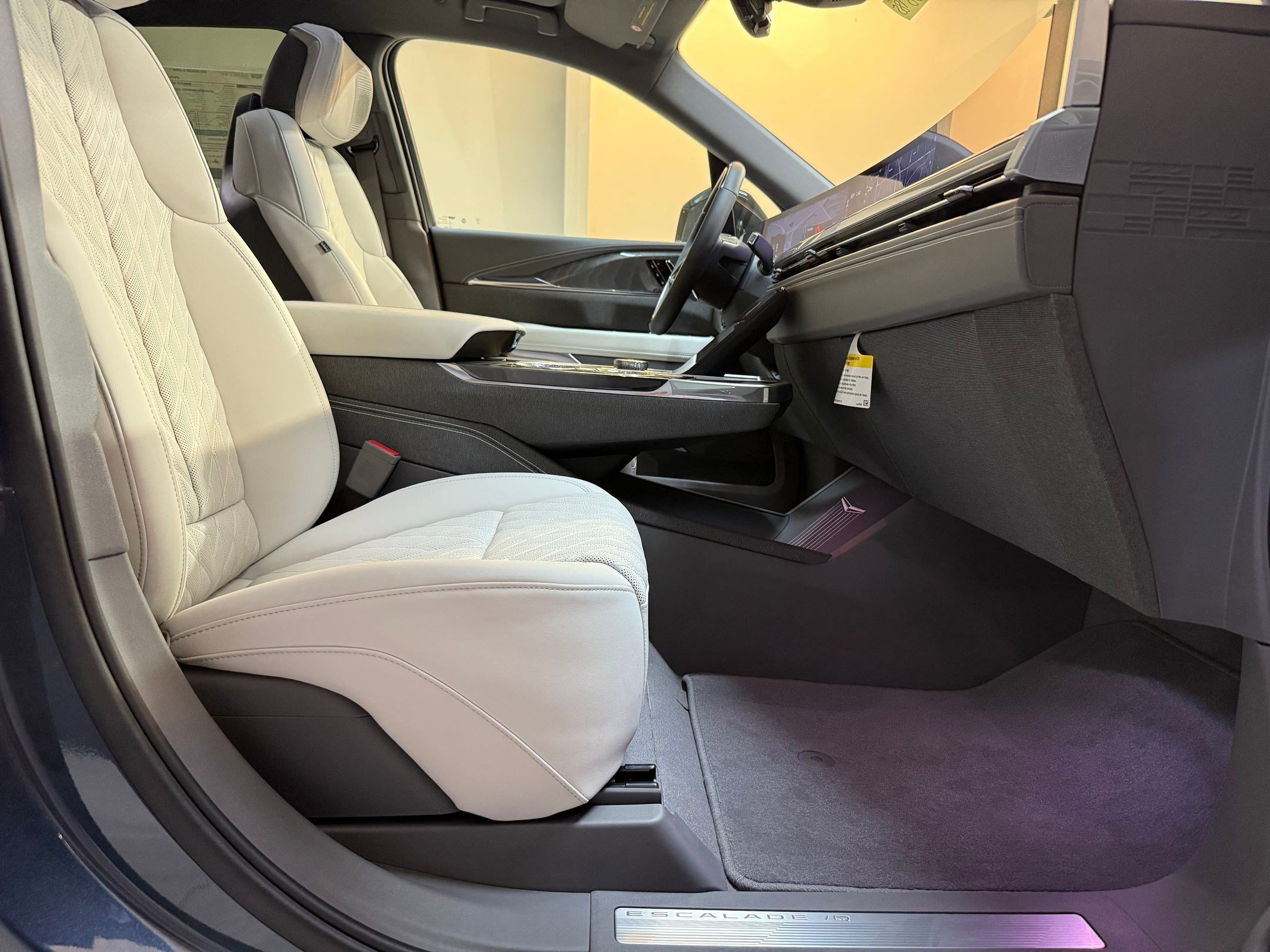 New 2025 Cadillac Escalade IQ Luxury 1 image 55