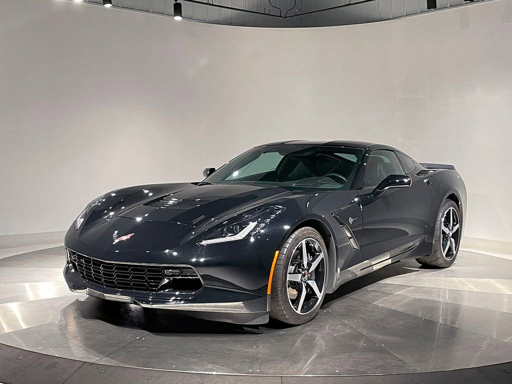 Used 2015 Chevrolet Corvette Stingray Coupe w/ 2LT Preferred Equipment Group RWD image 2
