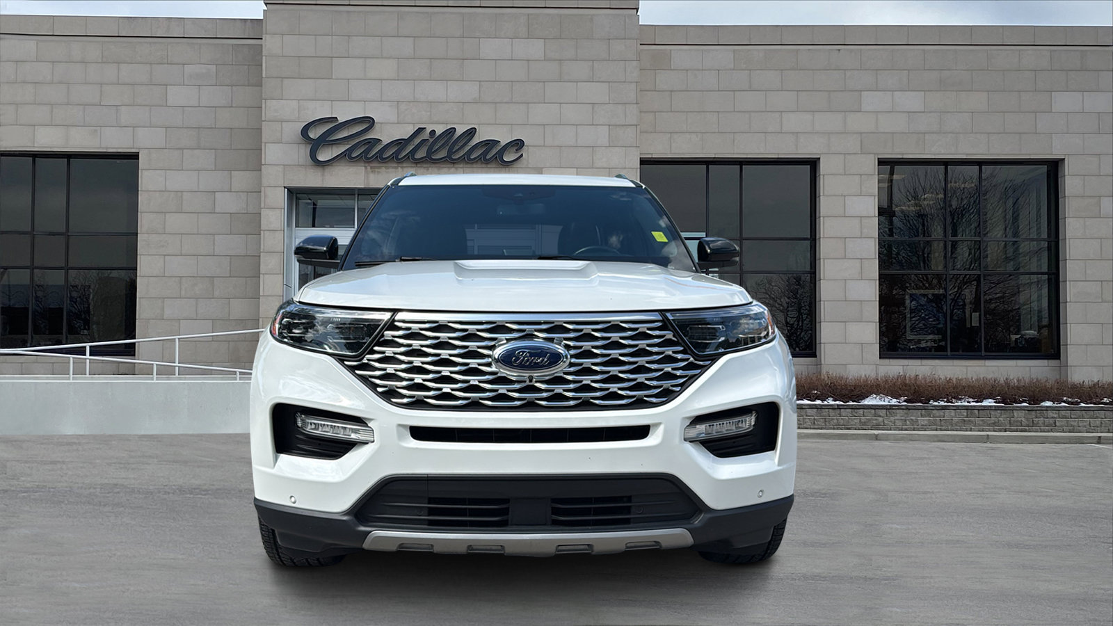 Used 2022 Ford Explorer Platinum w/ Equipment Group 601A AWD/4WD image 7
