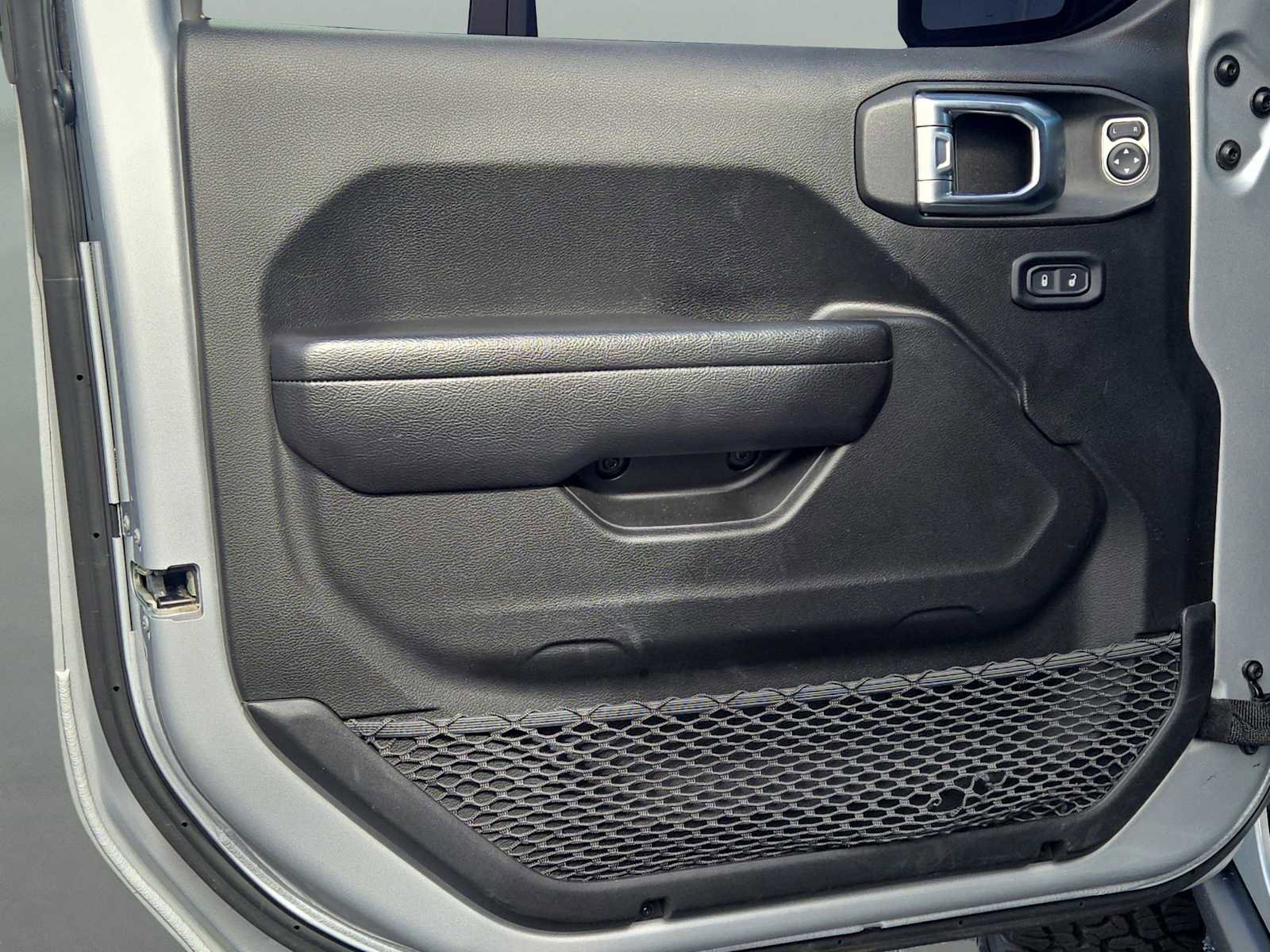 Used 2023 Jeep Wrangler Unlimited Rubicon image 20