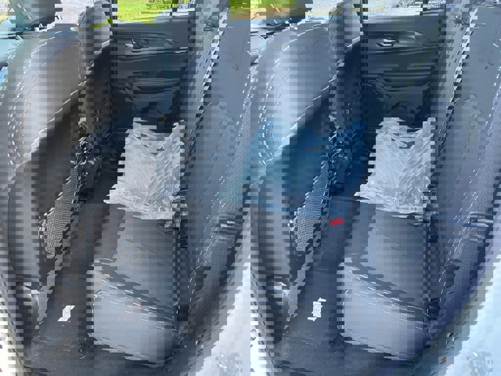 New 2025 Jeep Grand Cherokee Laredo X image 16