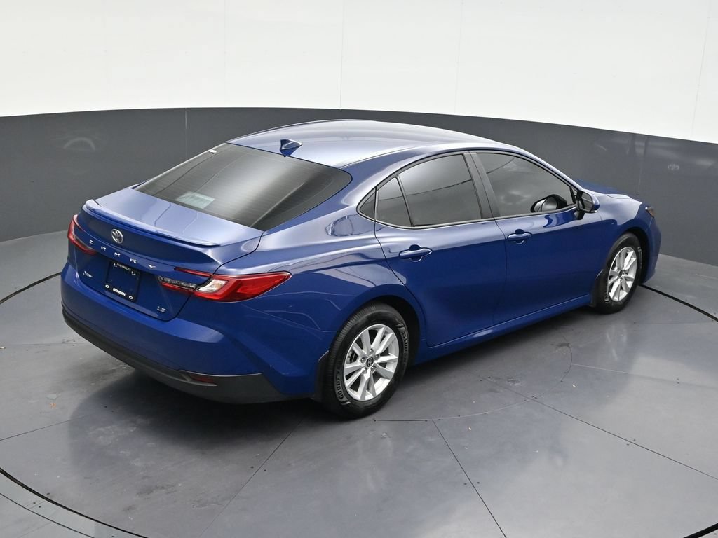 Used 2025 Toyota Camry LE w/ Convenience Package FWD image 19