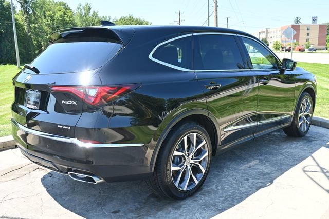 Used 2023 Acura MDX w/ Technology Package AWD/4WD image 5