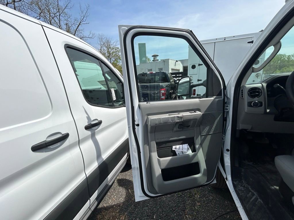 New 2026 Ford E-350 and Econoline 350 Super Duty w/ Power Equipment Group RWD image 15