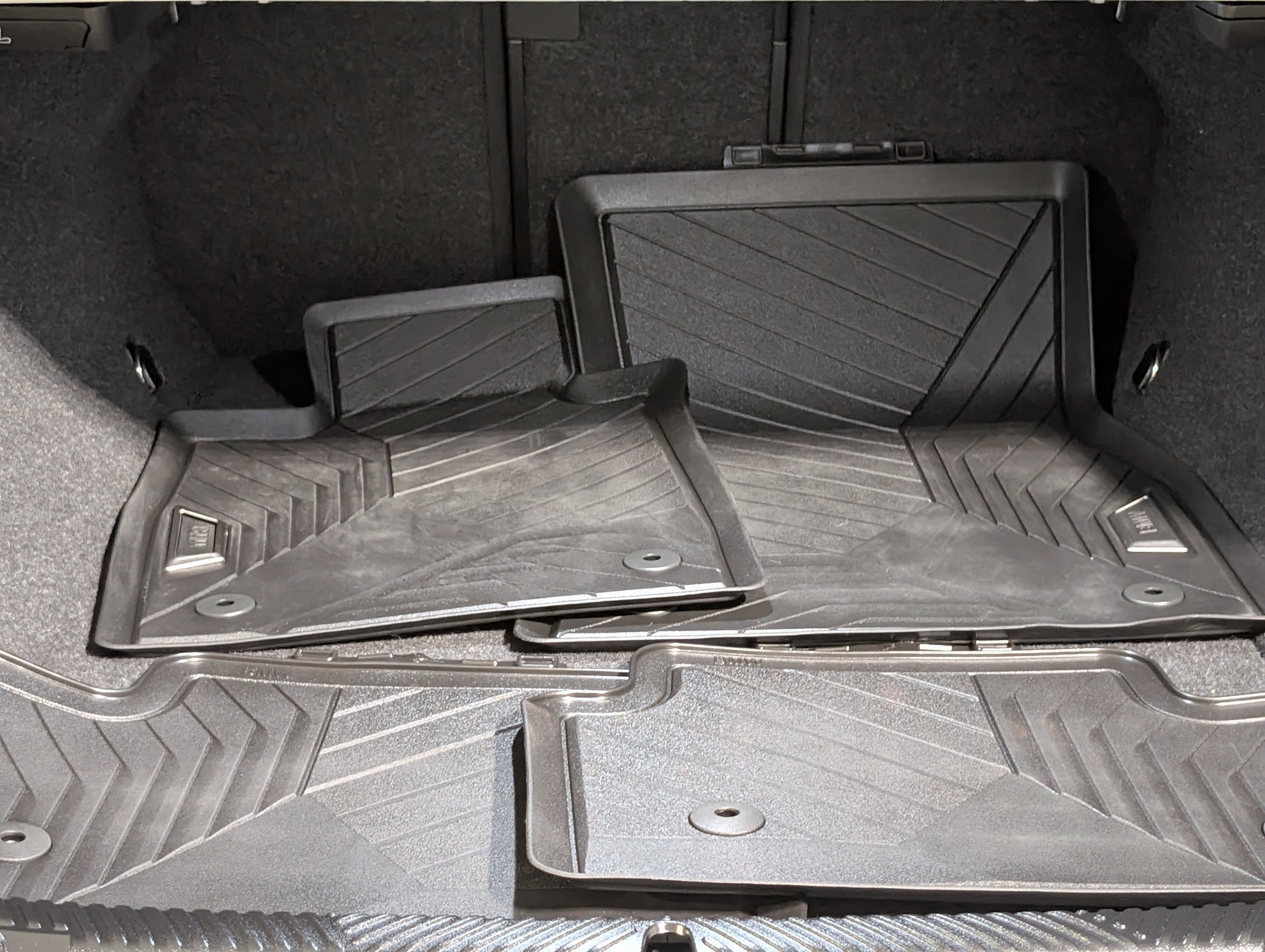 Used 2024 BMW i5 M60 w/ Premium Package image 25