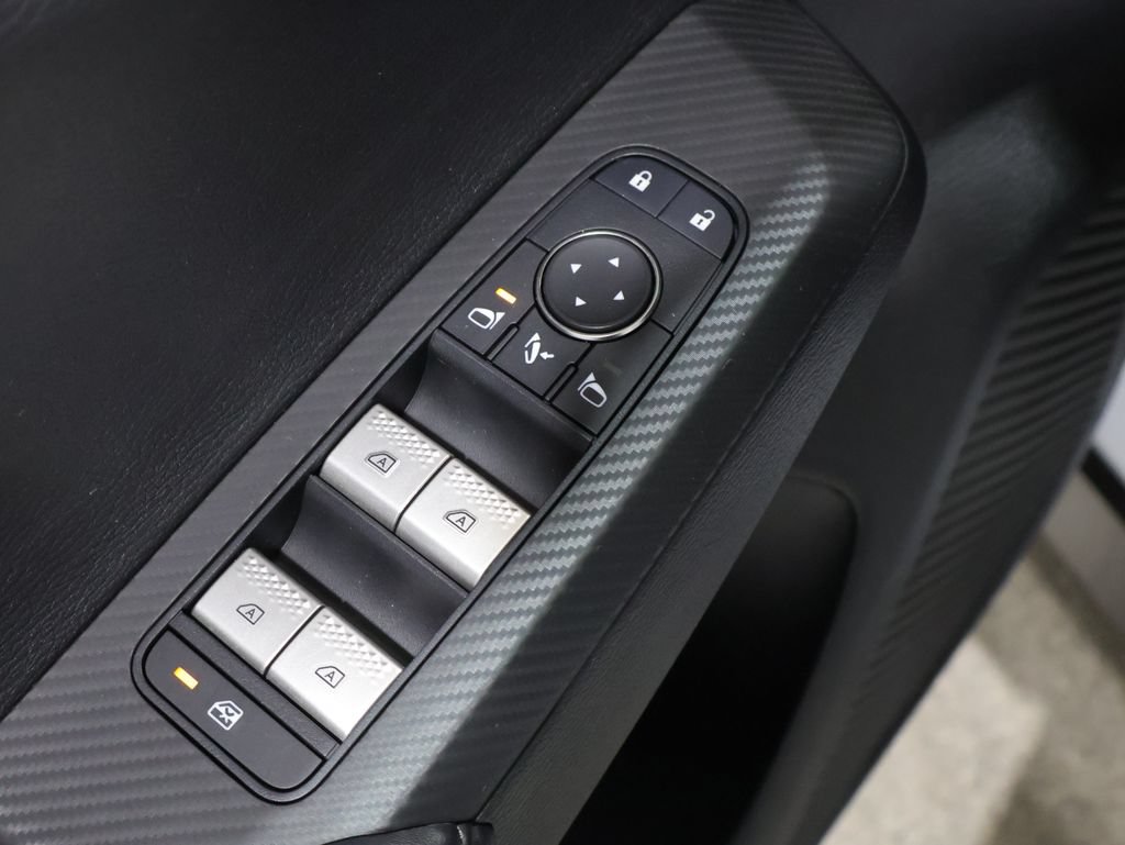 Used 2024 Mitsubishi Outlander SEL AWD/4WD image 17