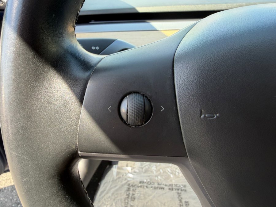 Used 2018 Tesla Model 3 Performance image 13