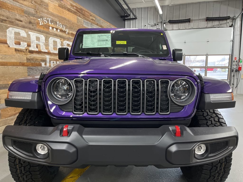 New 2026 Jeep Gladiator Rubicon w/ Steel Power Dome Hood Package AWD/4WD image 8