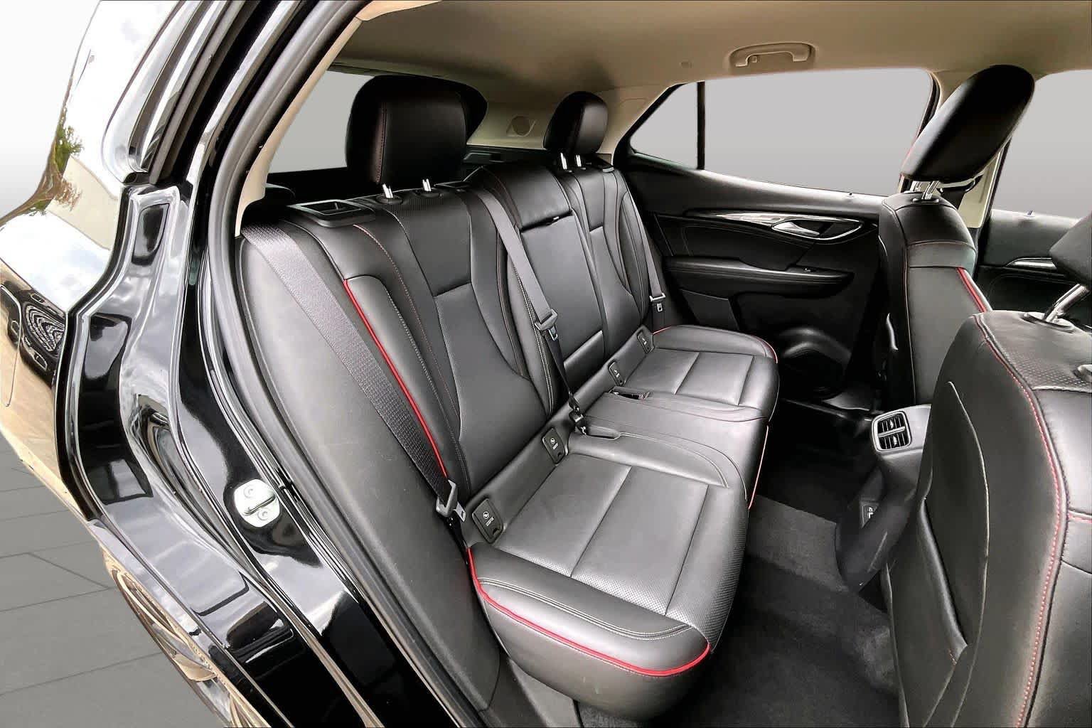 Used 2022 Buick Envision Essence w/ Sport Touring Package FWD image 20