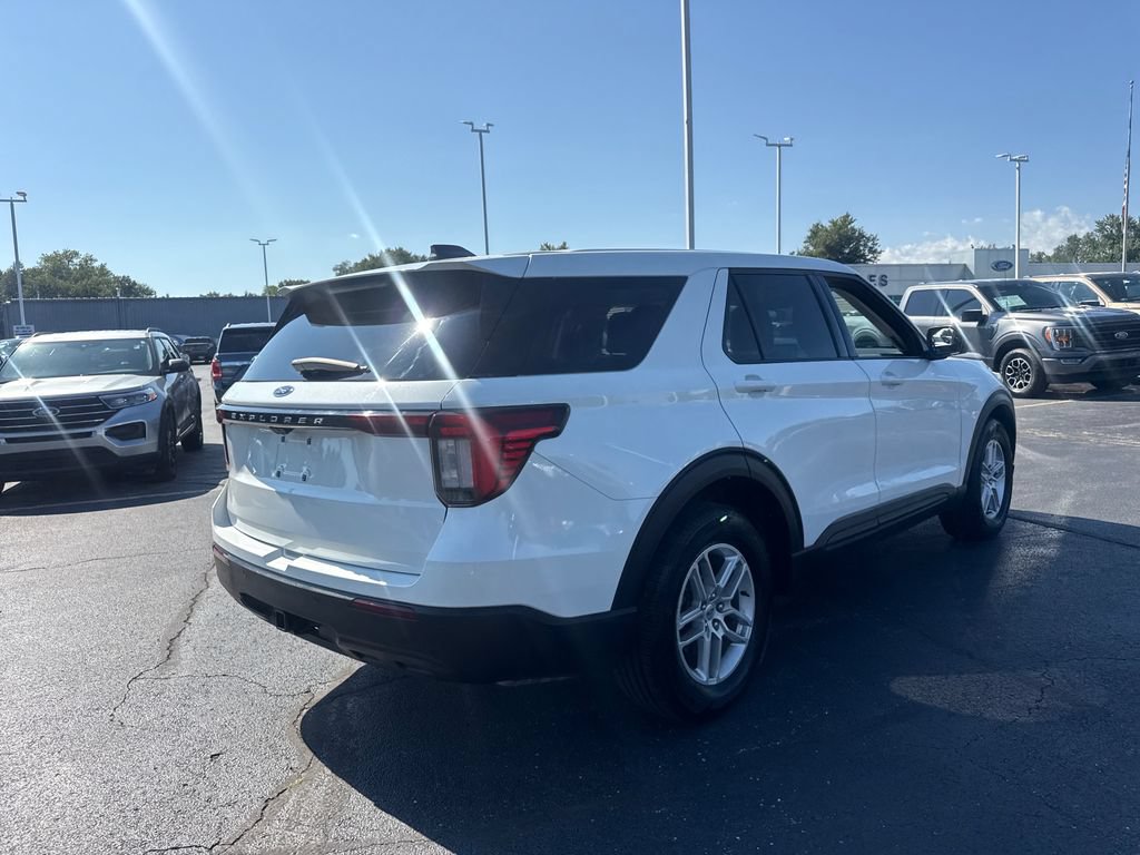 Used 2026 Ford Explorer Active RWD image 7
