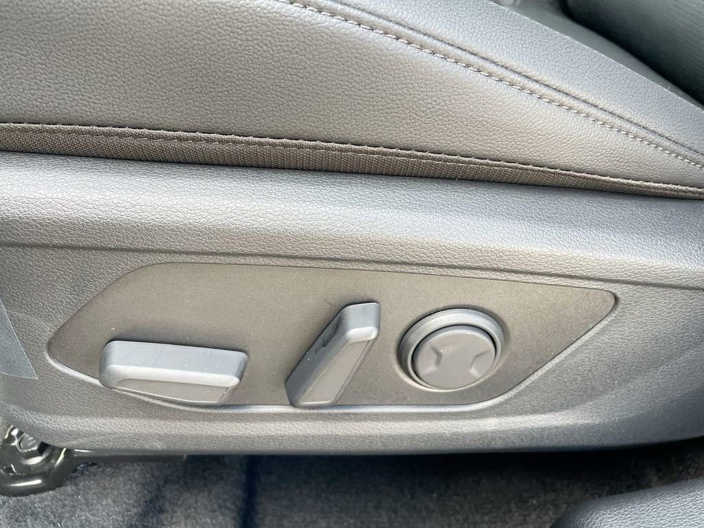 Used 2026 Kia Sportage EX image 39