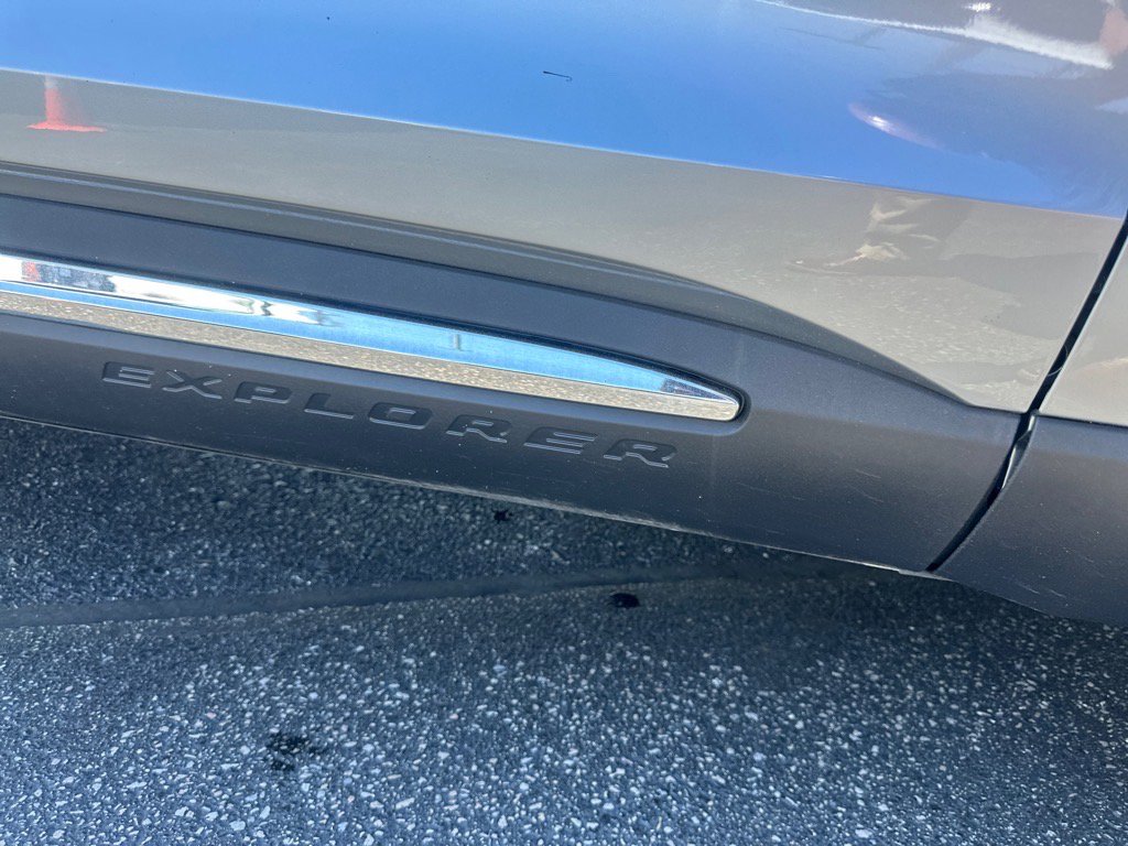 New 2025 Ford Explorer Active w/ Active Comfort Package image 5
