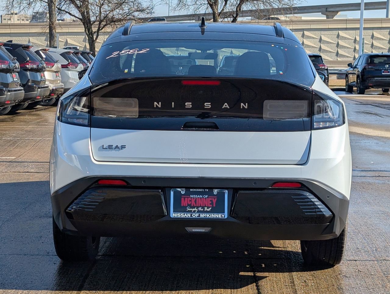 New 2026 Nissan Leaf Platinum+ image 5