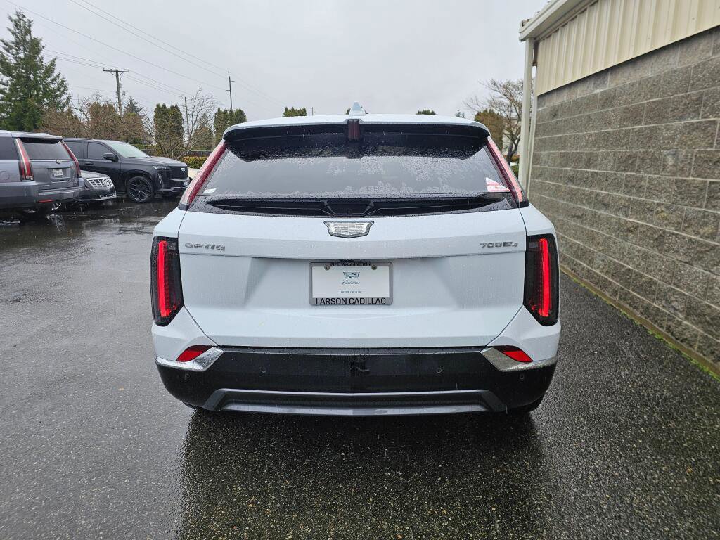 New 2026 Cadillac Optiq Luxury 2 AWD/4WD image 5