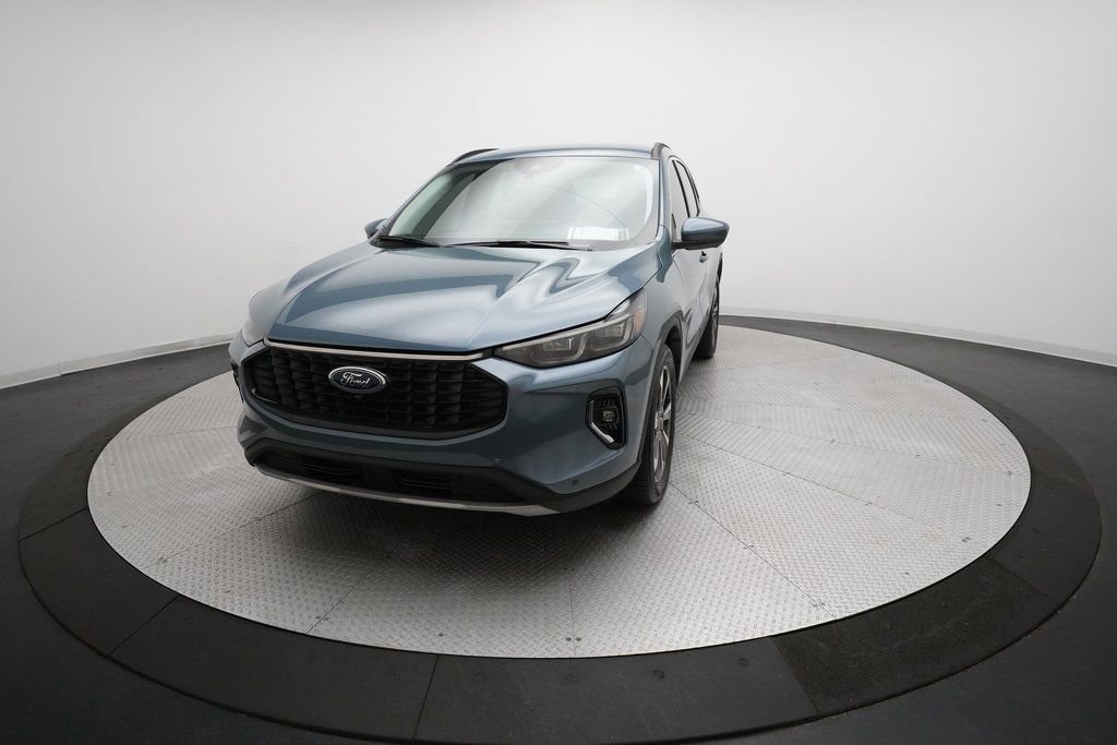 Used 2023 Ford Escape Platinum image 33