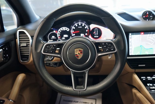 Used 2020 Porsche Cayenne image 32