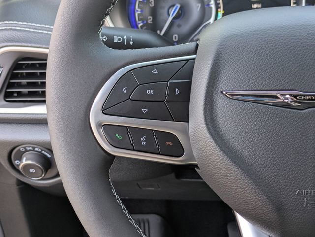 New 2025 Chrysler Pacifica Select image 20