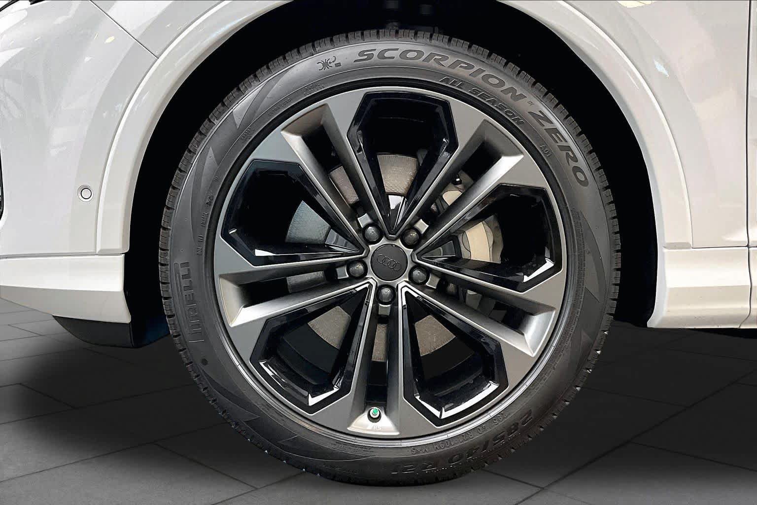New 2026 Audi Q7 Premium Plus AWD/4WD image 11