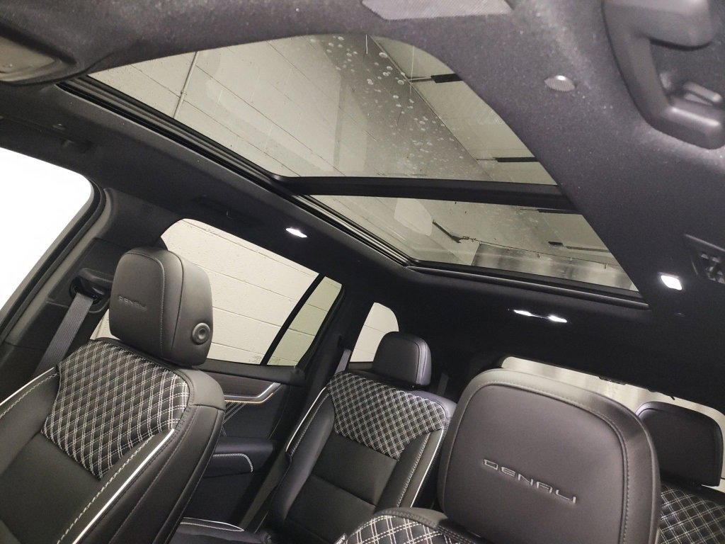 New 2026 GMC Acadia Denali w/ Super Cruise Package image 26