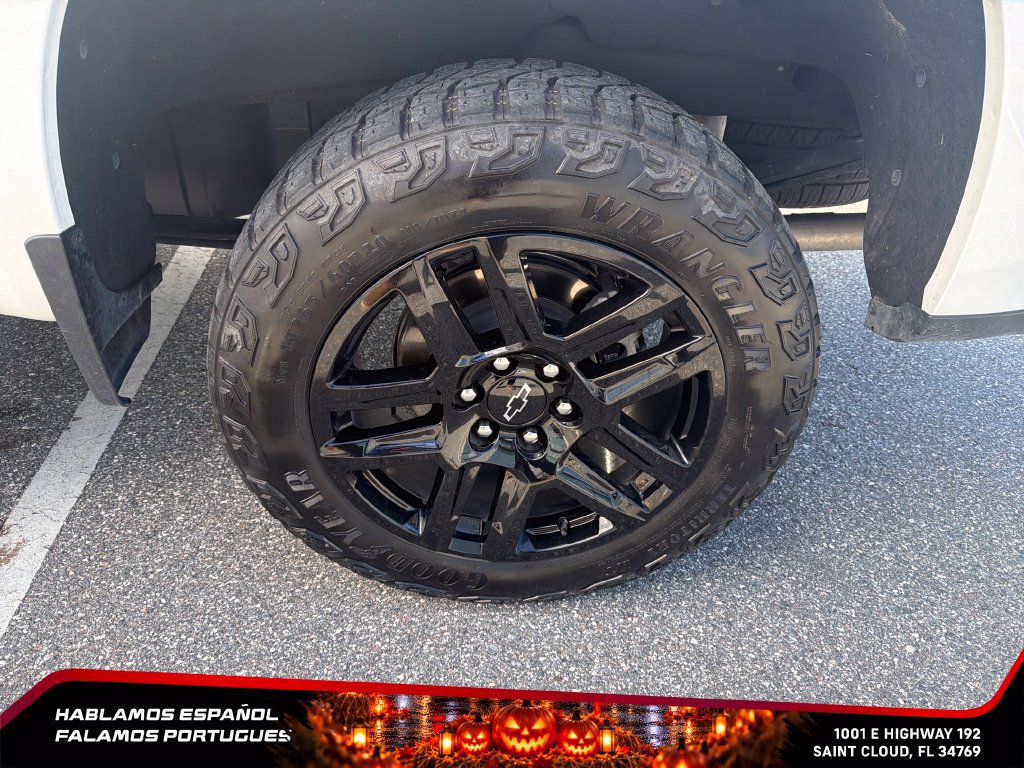 Used 2024 Chevrolet Silverado 1500 LT Trail Boss AWD/4WD image 11