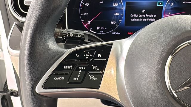 Used 2024 Mercedes-Benz GLC 300 4MATIC image 24