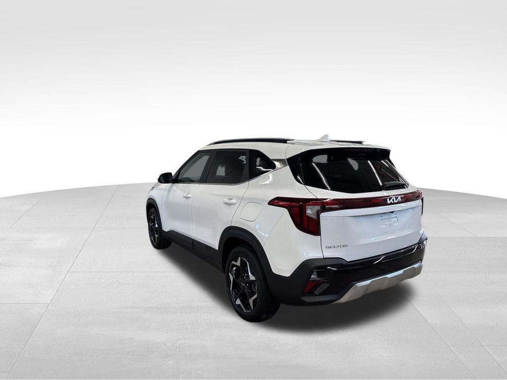Certified 2024 Kia Seltos EX AWD/4WD image 4