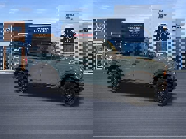 Used 2023 Ford Bronco Black Diamond image 9