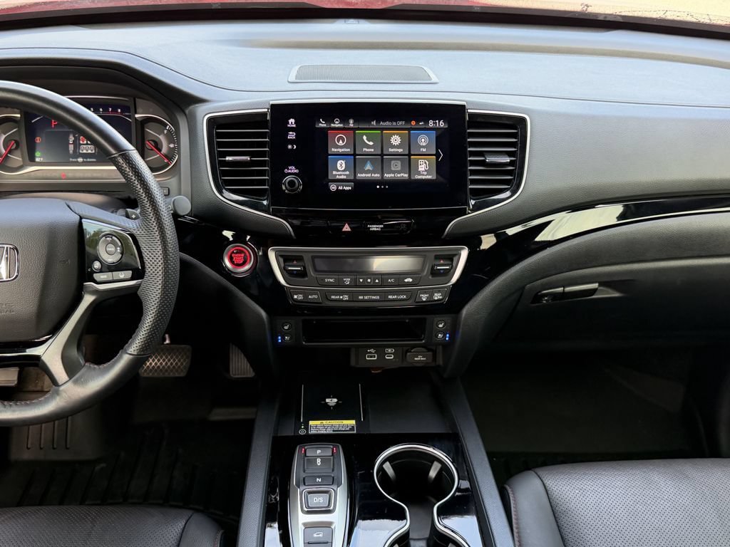 Used 2024 Honda Passport Black Edition image 15