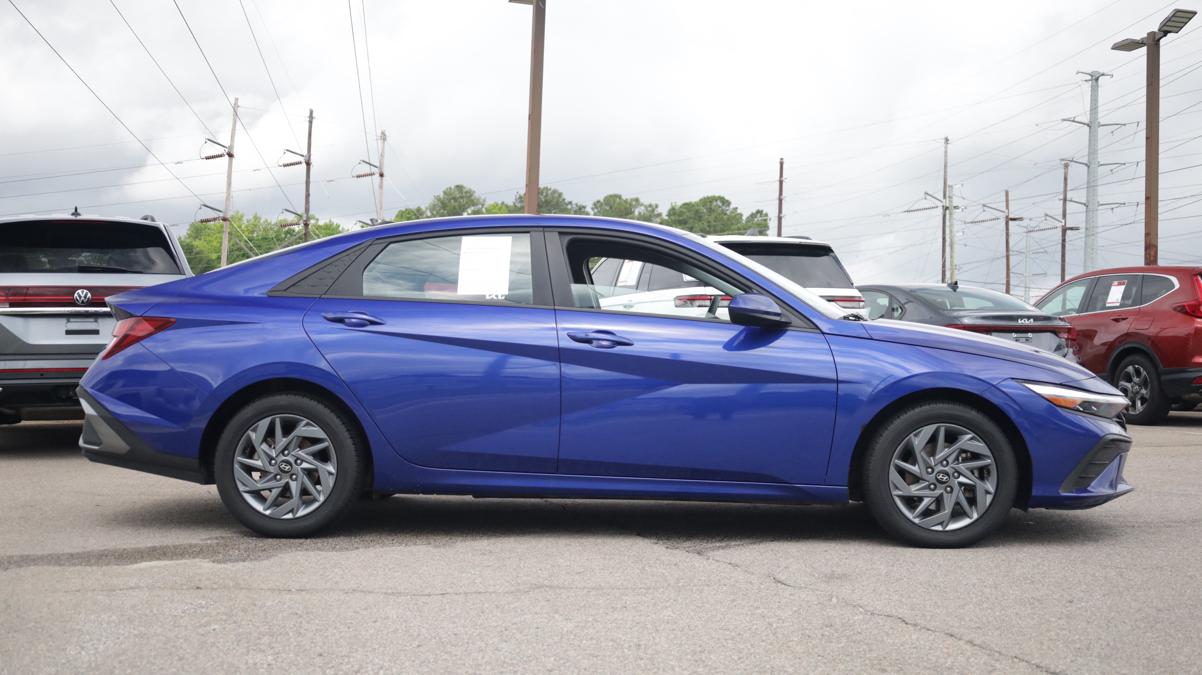 Used 2024 Hyundai Elantra SEL FWD image 6